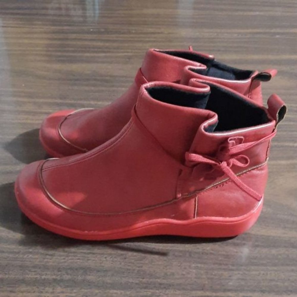 Red Leather Booties ~ Size 6